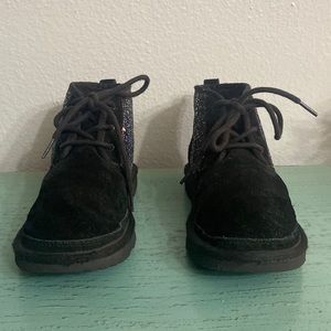 Black Uggs for girls Size (5)